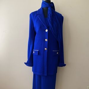 ST JOHN 3-Piece knit set